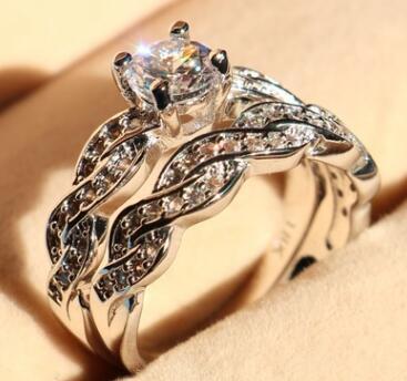Neues Ring-Set für Frauen und Männer